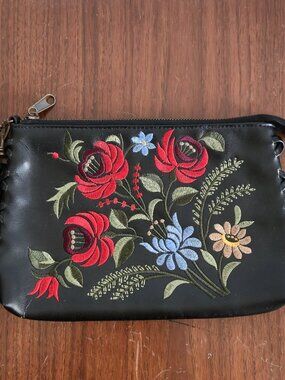 Fairweather Floral Embroidered Clutch / Wristlet | Y2K